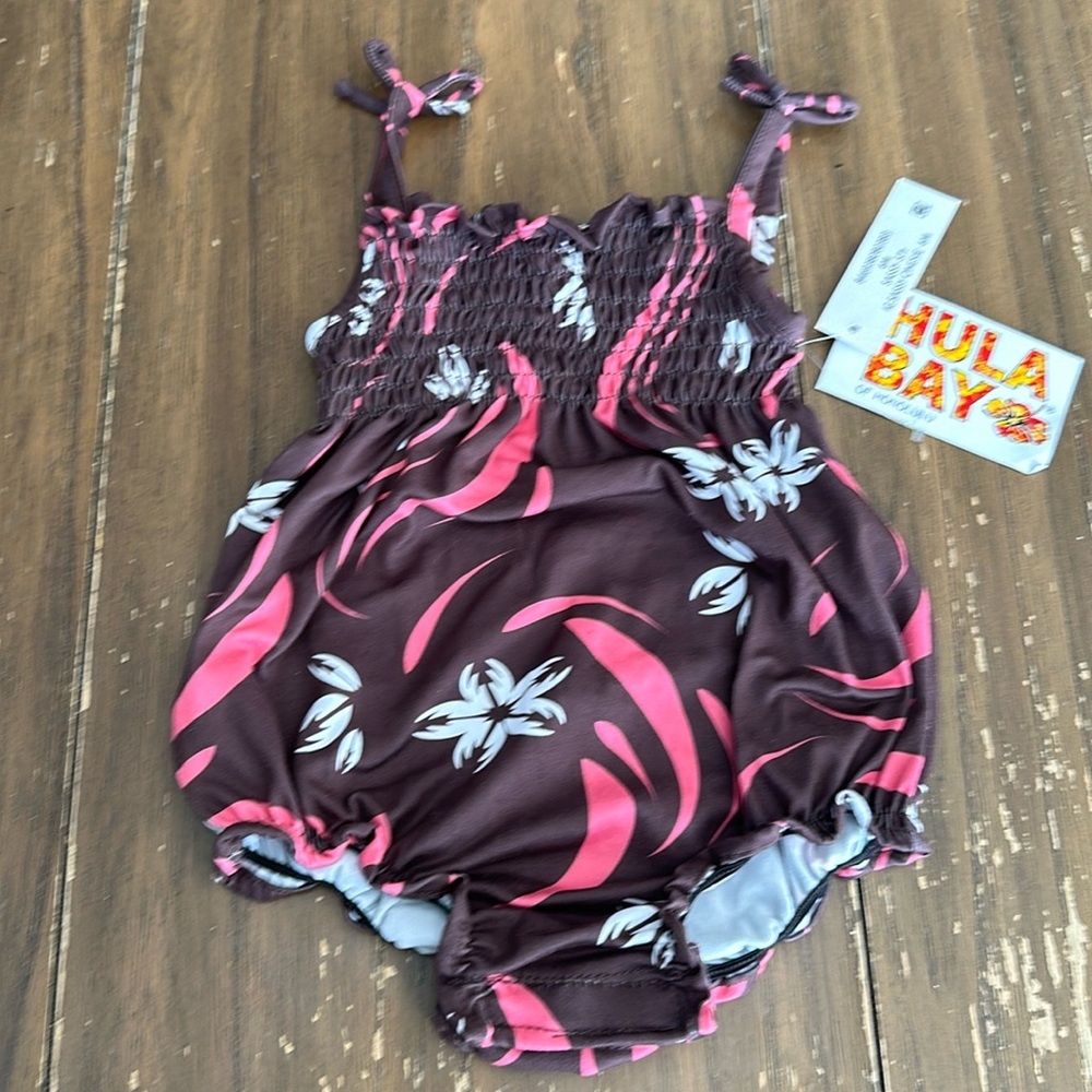 New Hula Bay onesie 6M*
